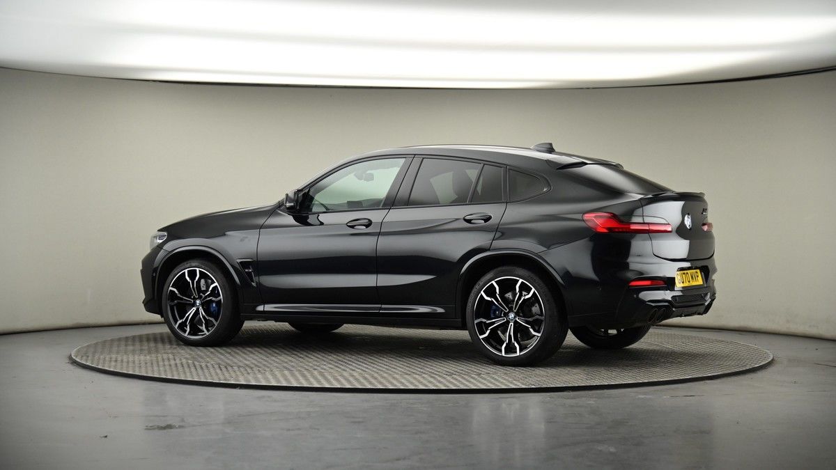 More views of BMW X4 M