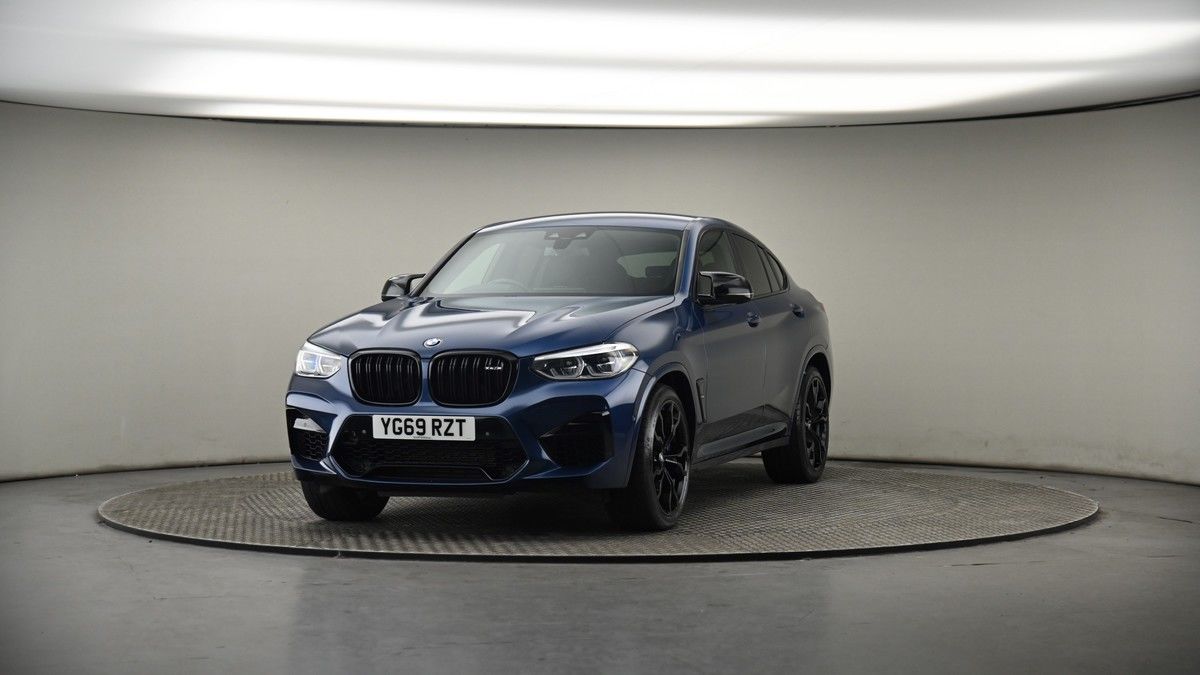 More views of BMW X4 M