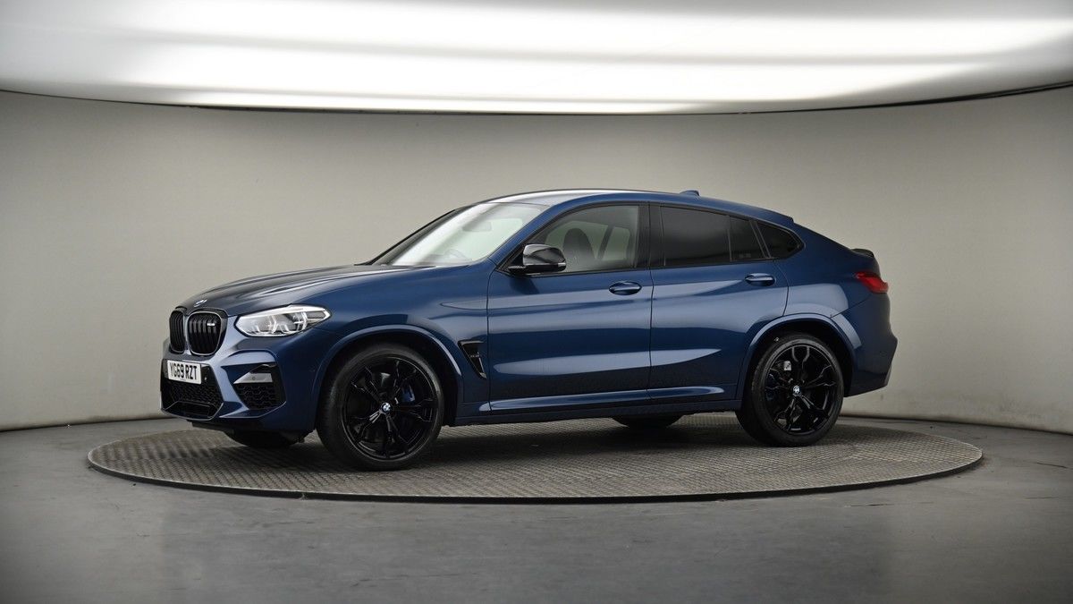 More views of BMW X4 M