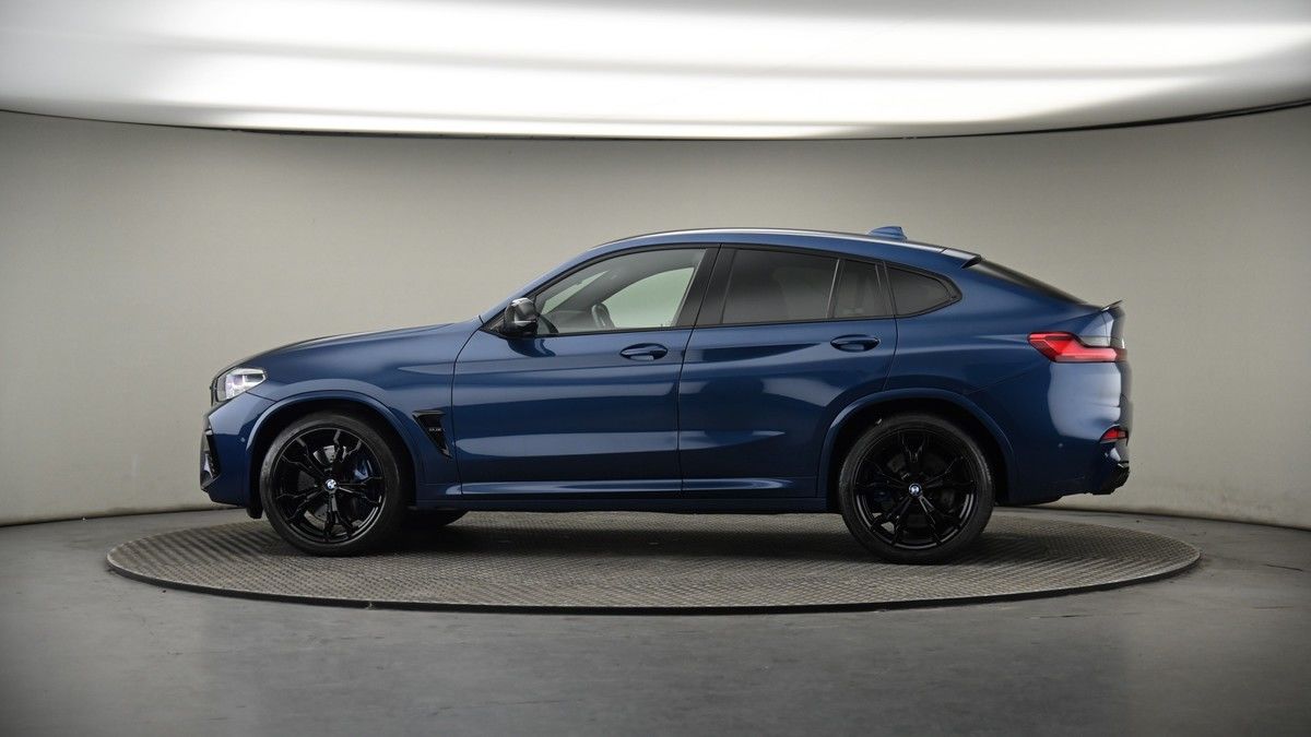 More views of BMW X4 M