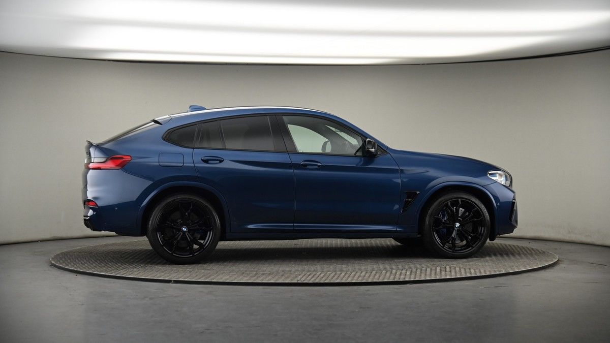 More views of BMW X4 M