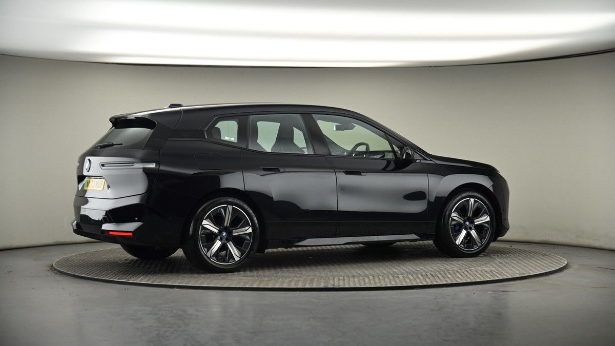 More views of BMW iX