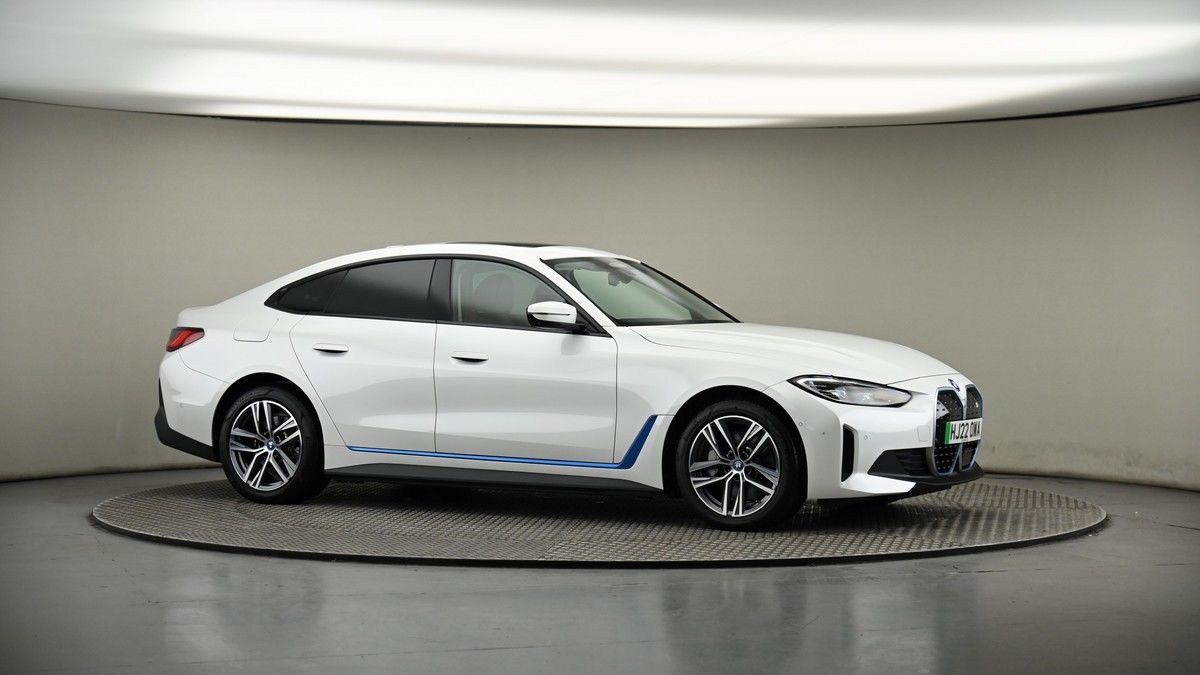 BMW i4 Image 6