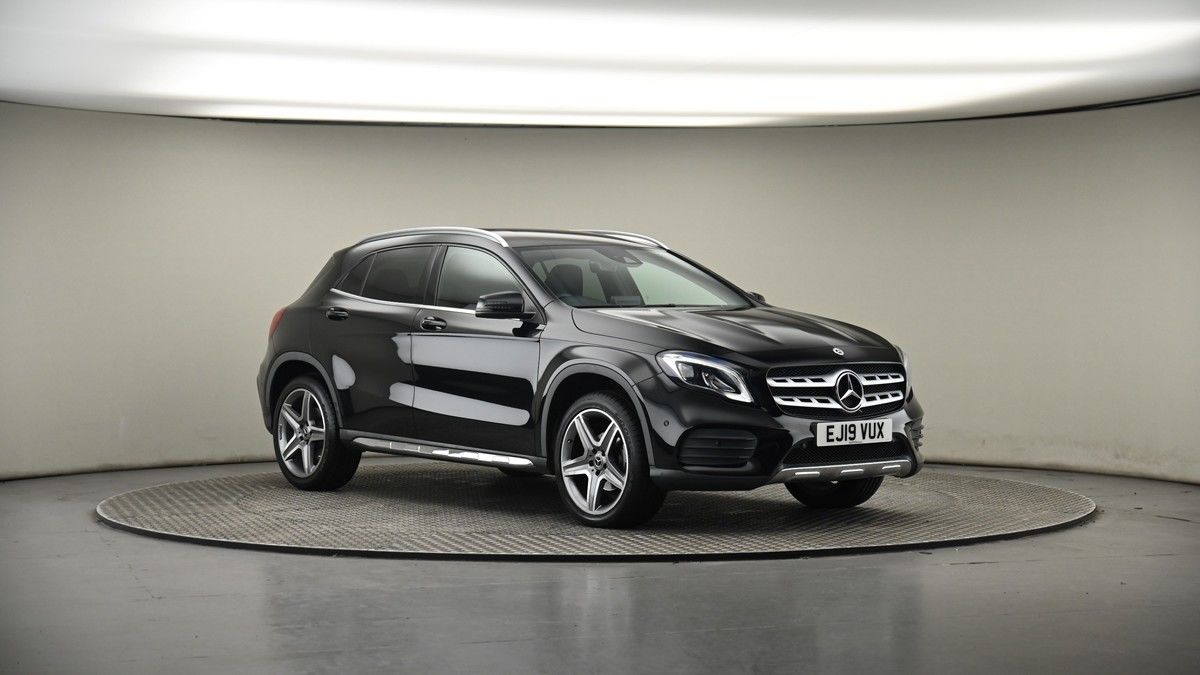 More views of Mercedes-Benz GLA