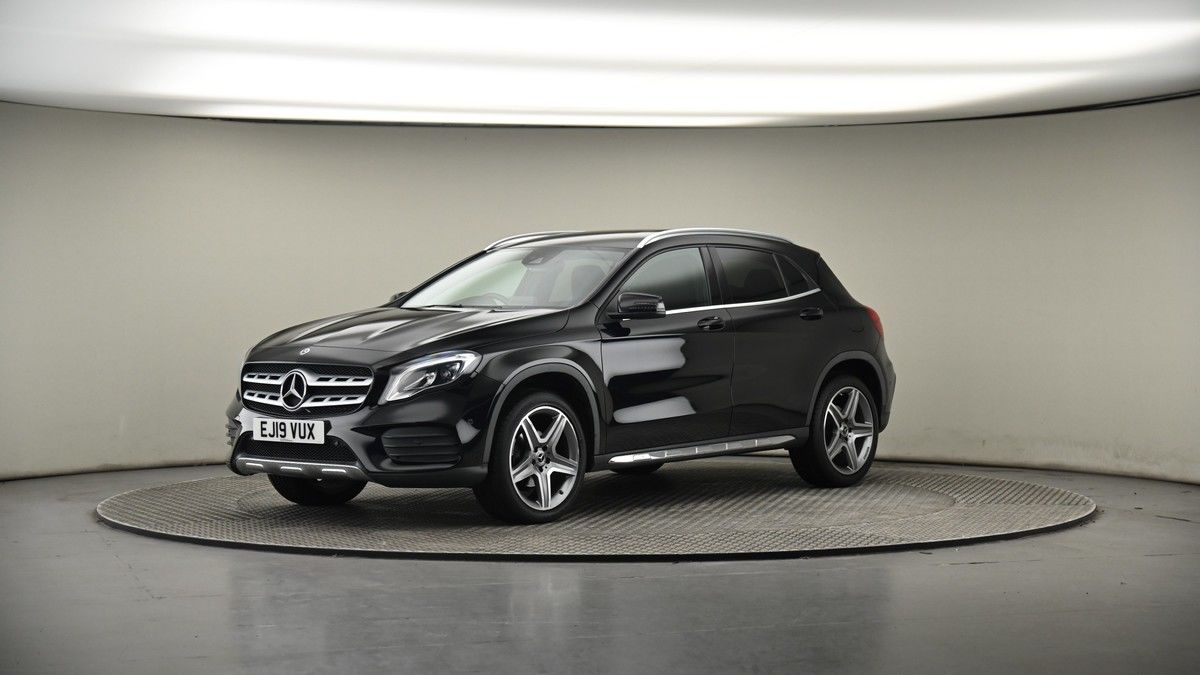 More views of Mercedes-Benz GLA