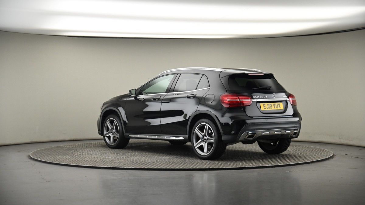 More views of Mercedes-Benz GLA