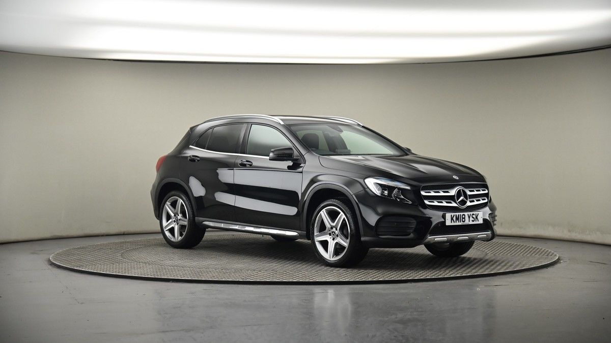 More views of Mercedes-Benz GLA