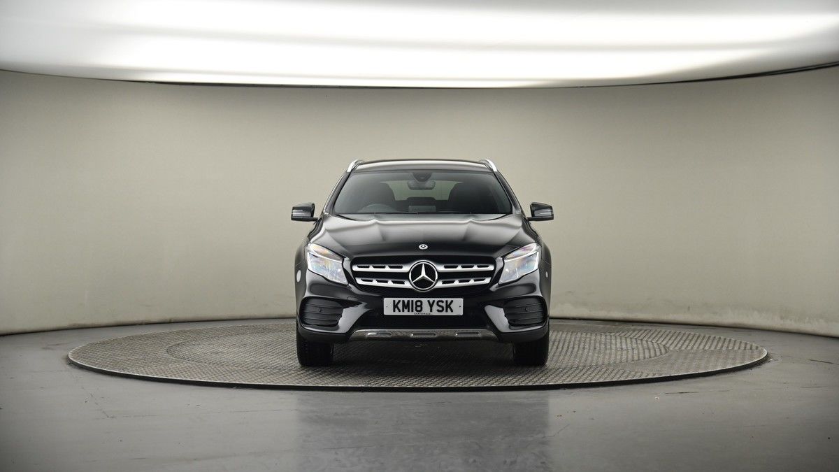 Mercedes-Benz GLA Image 18