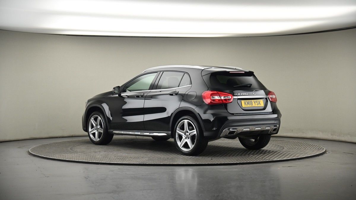 More views of Mercedes-Benz GLA