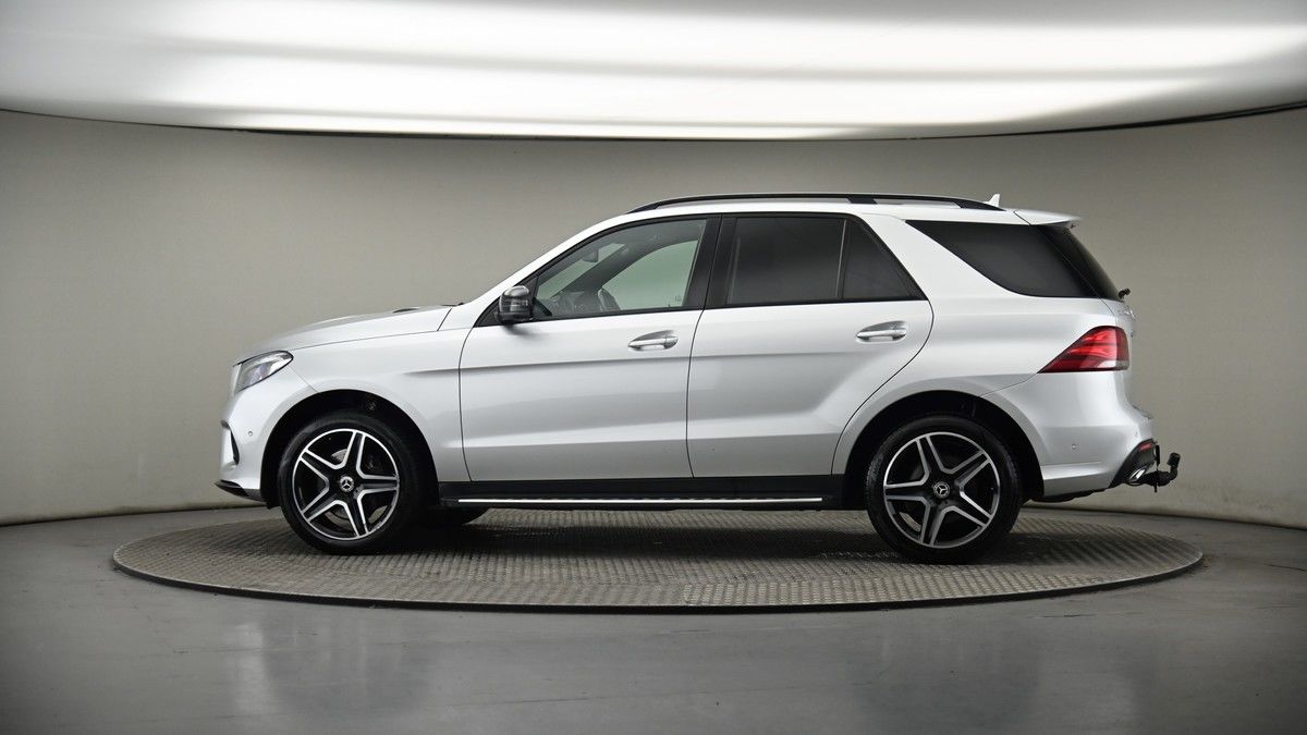 More views of Mercedes-Benz GLE