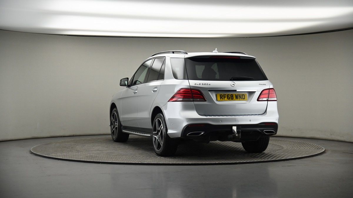 More views of Mercedes-Benz GLE