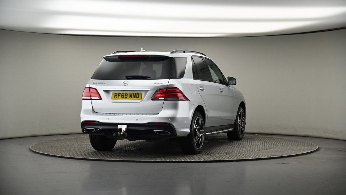 More views of Mercedes-Benz GLE