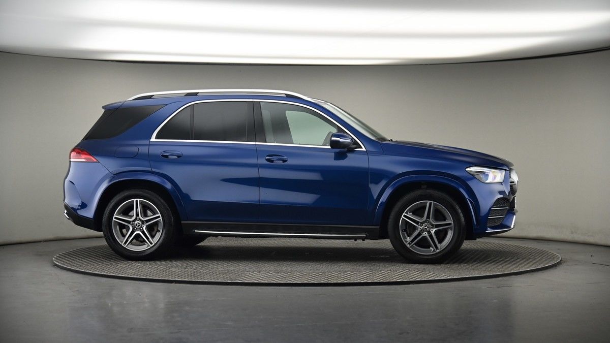 More views of Mercedes-Benz GLE