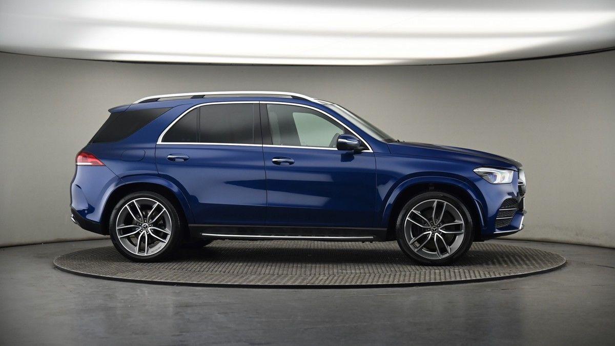 More views of Mercedes-Benz GLE