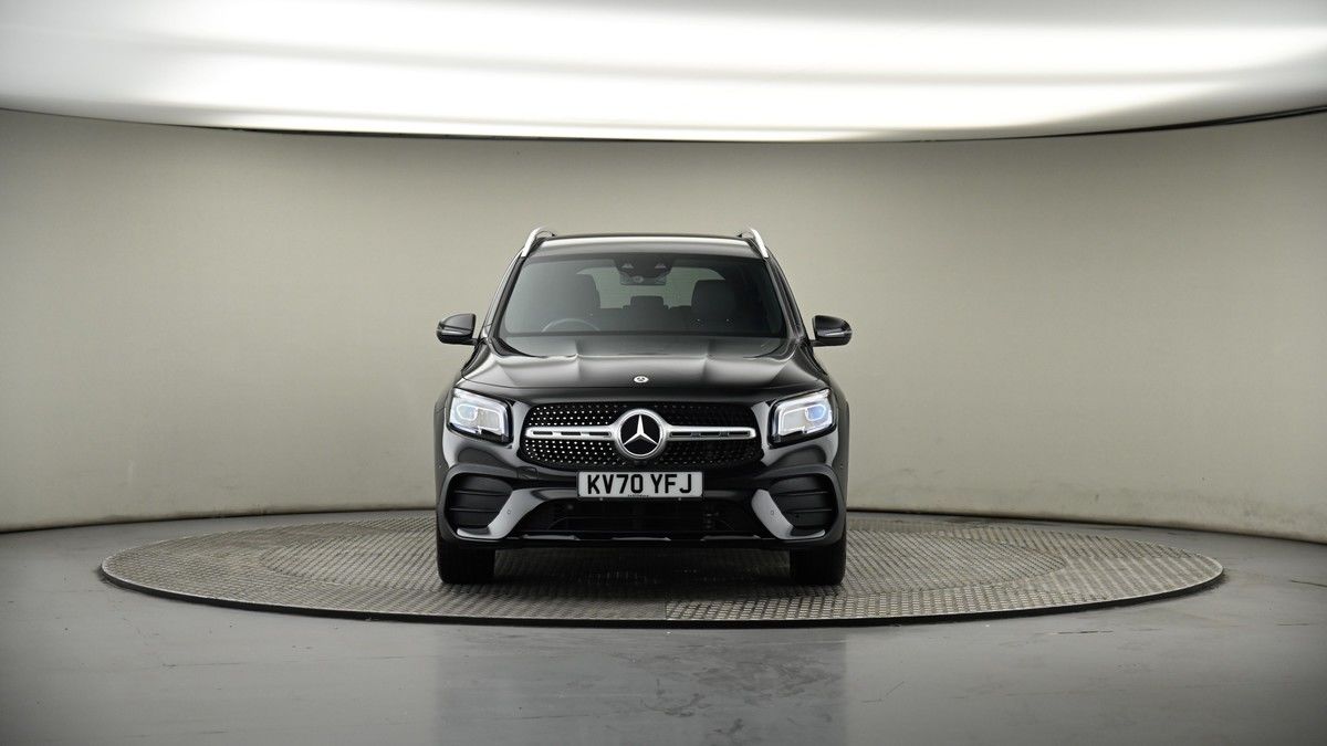 Mercedes-Benz GLB Image 18