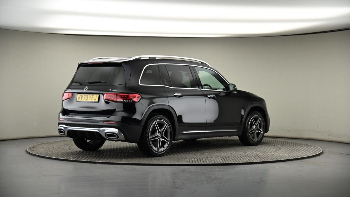 Mercedes-Benz GLB Image 7