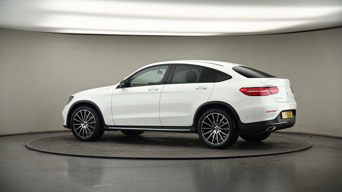 More views of Mercedes-Benz GLC