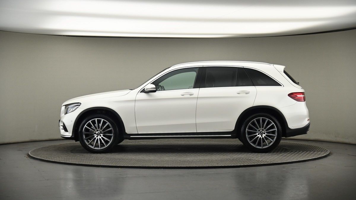 Mercedes-Benz GLC Image 19