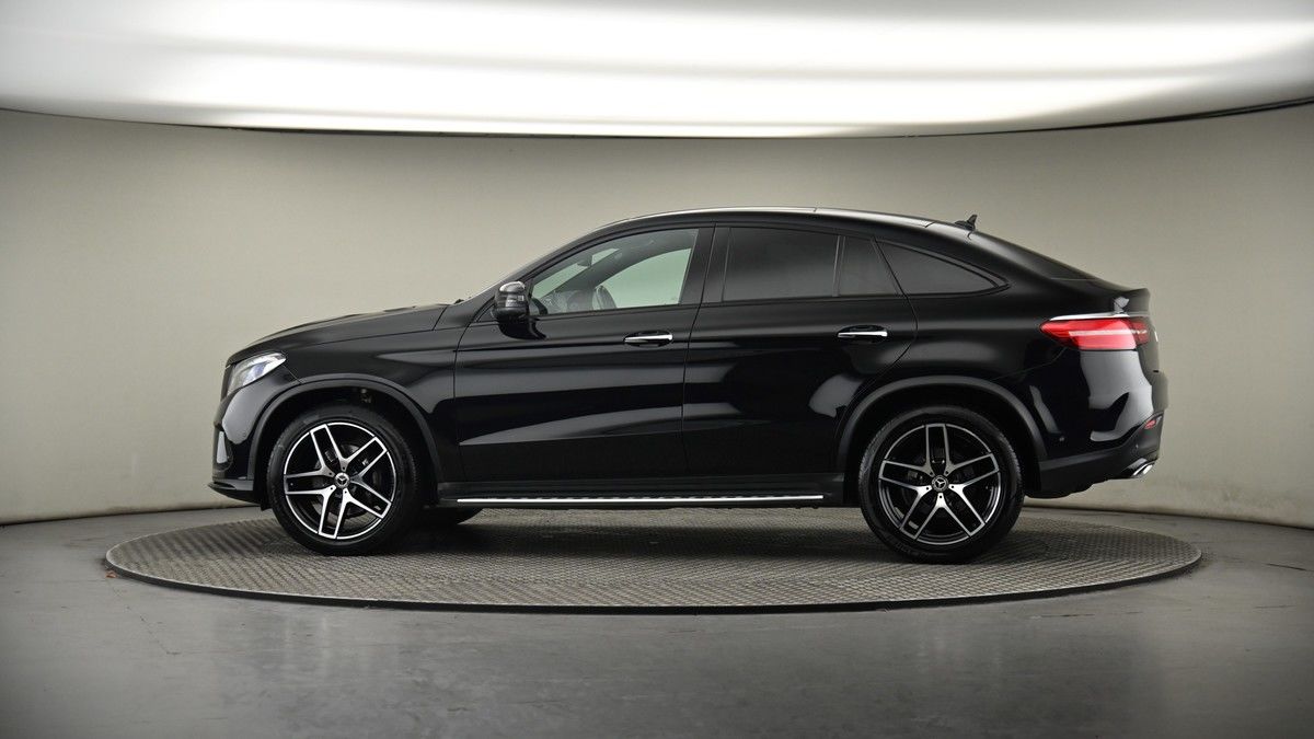 More views of Mercedes-Benz GLE