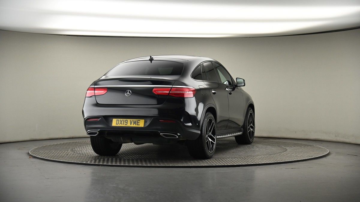 More views of Mercedes-Benz GLE