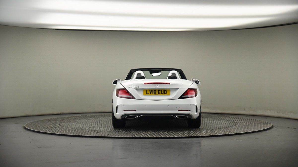 Mercedes-Benz SLC Image 17