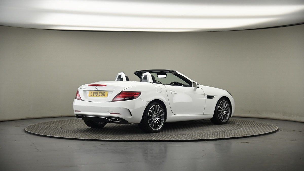 Mercedes-Benz SLC Image 7