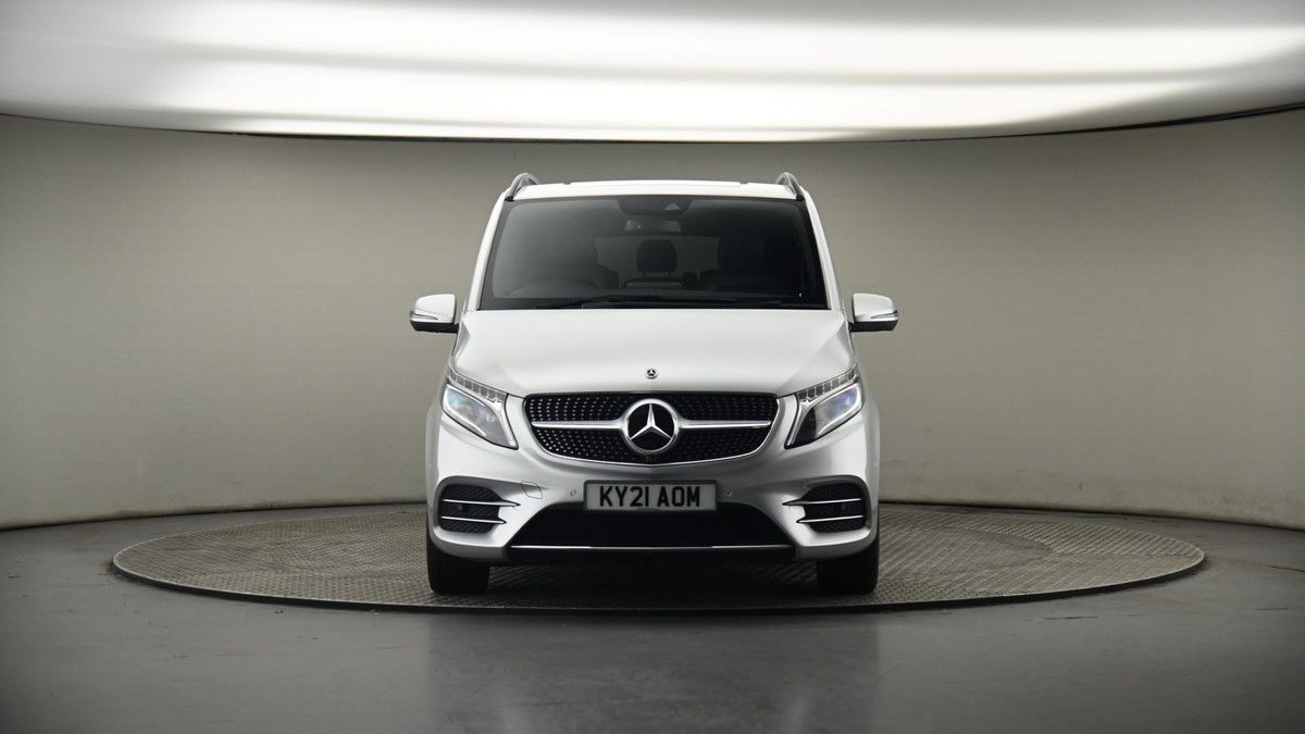 Mercedes-Benz V Class Image 36