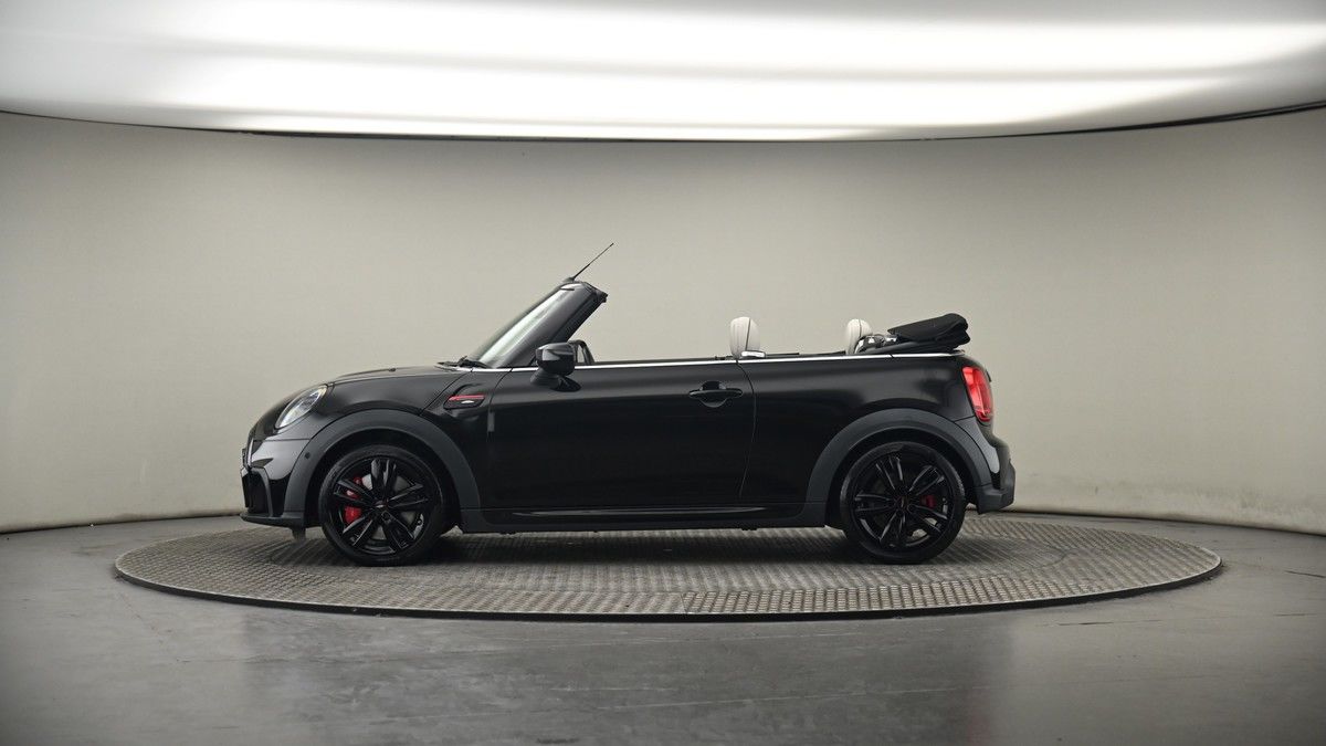 MINI Convertible Image 38