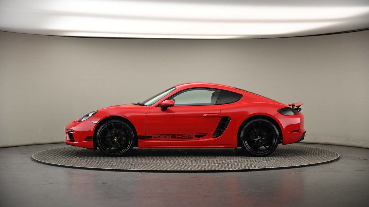 Porsche 718 Cayman Image 24