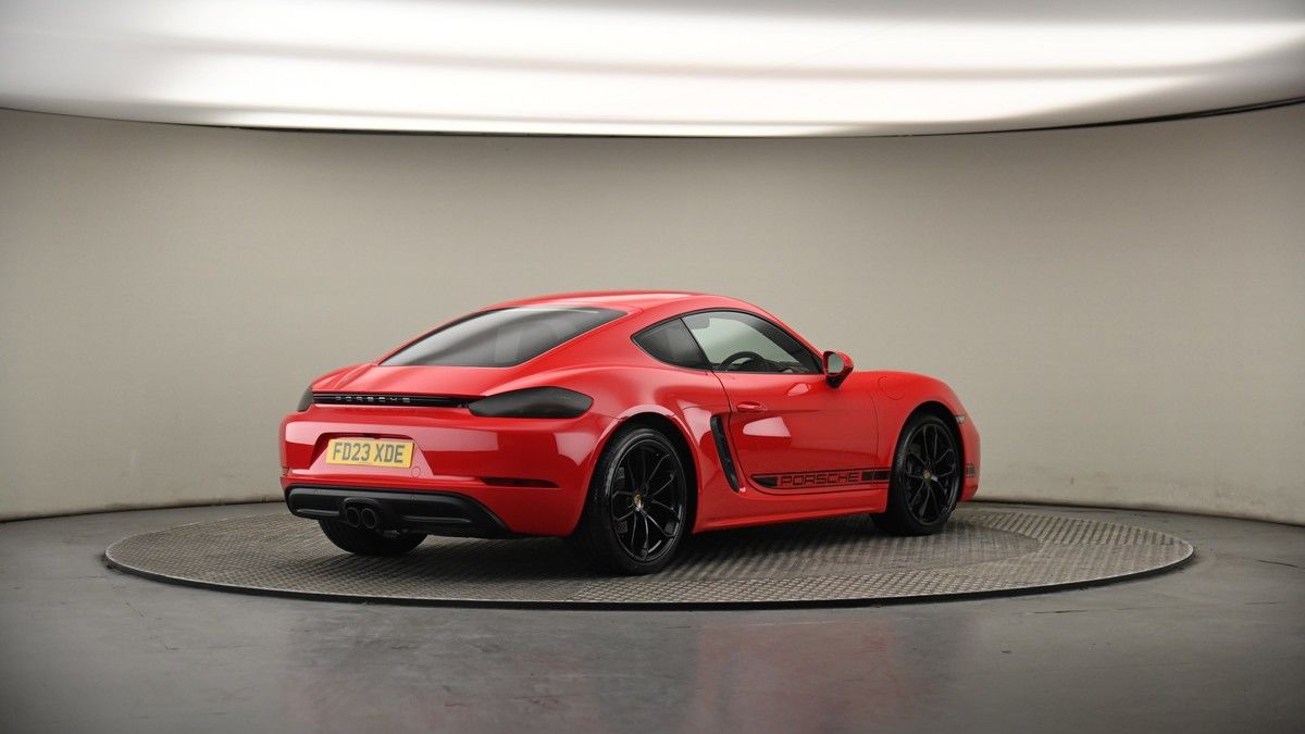 Porsche 718 Cayman Image 7