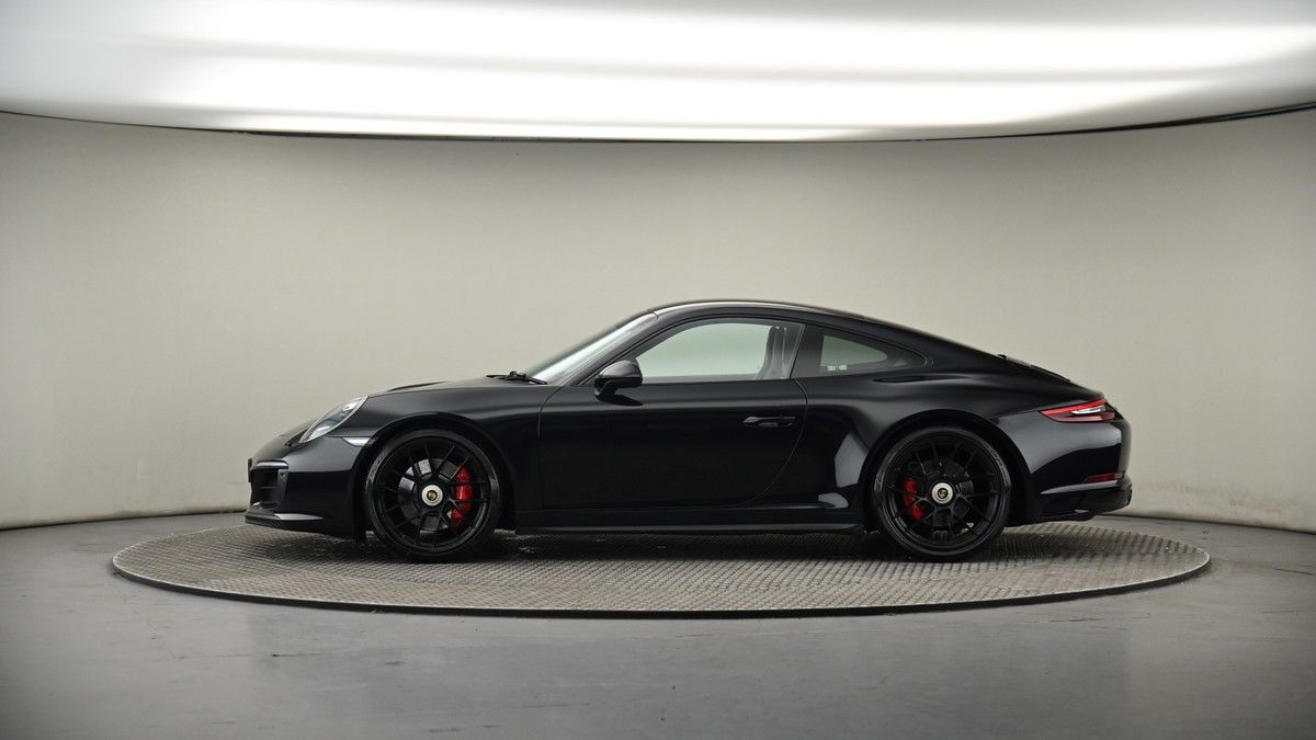 Porsche 911 Image 19