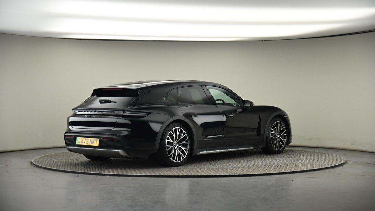 Porsche Taycan Image 7