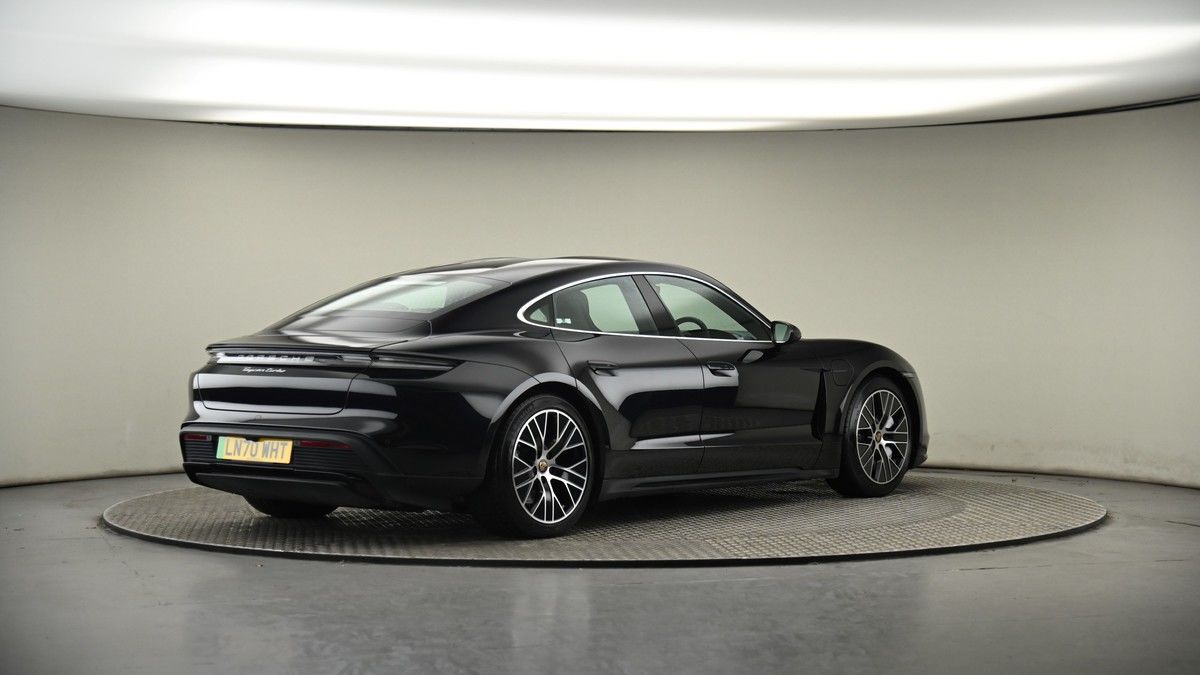 Porsche Taycan Image 7