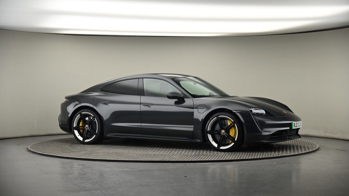 Porsche Taycan Image 6