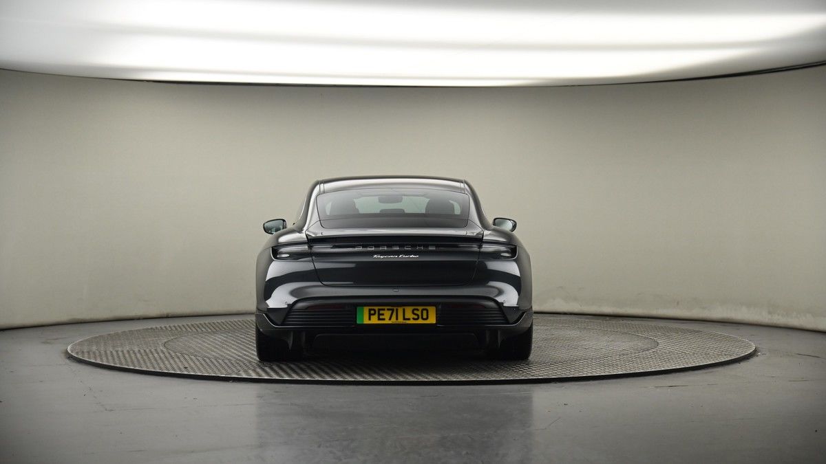 Porsche Taycan Image 17