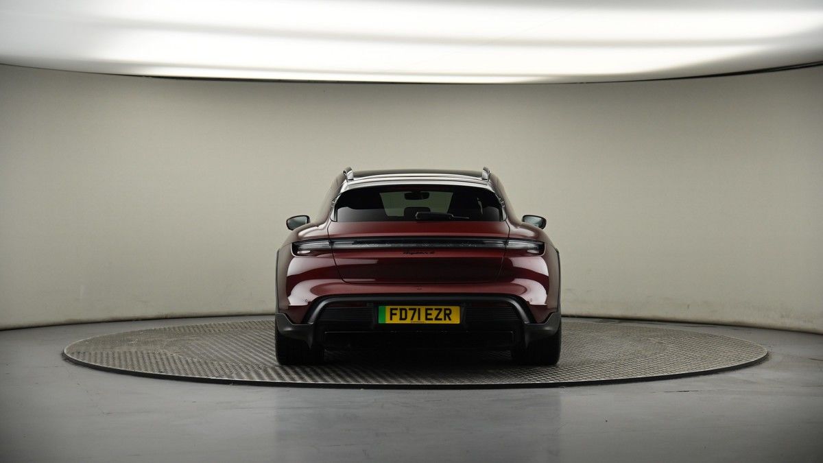 Porsche Taycan Image 17