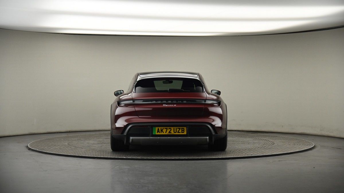 Porsche Taycan Image 17