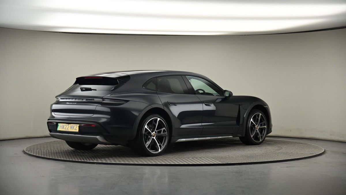 Porsche Taycan Image 6