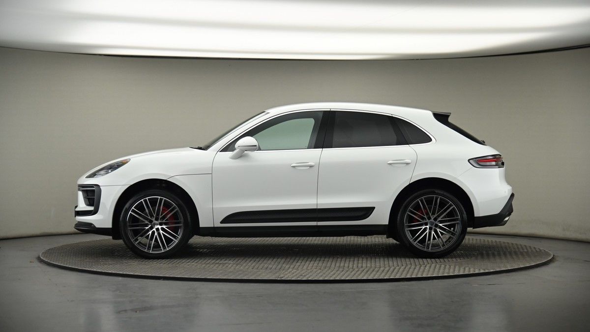 Porsche Macan Image 19