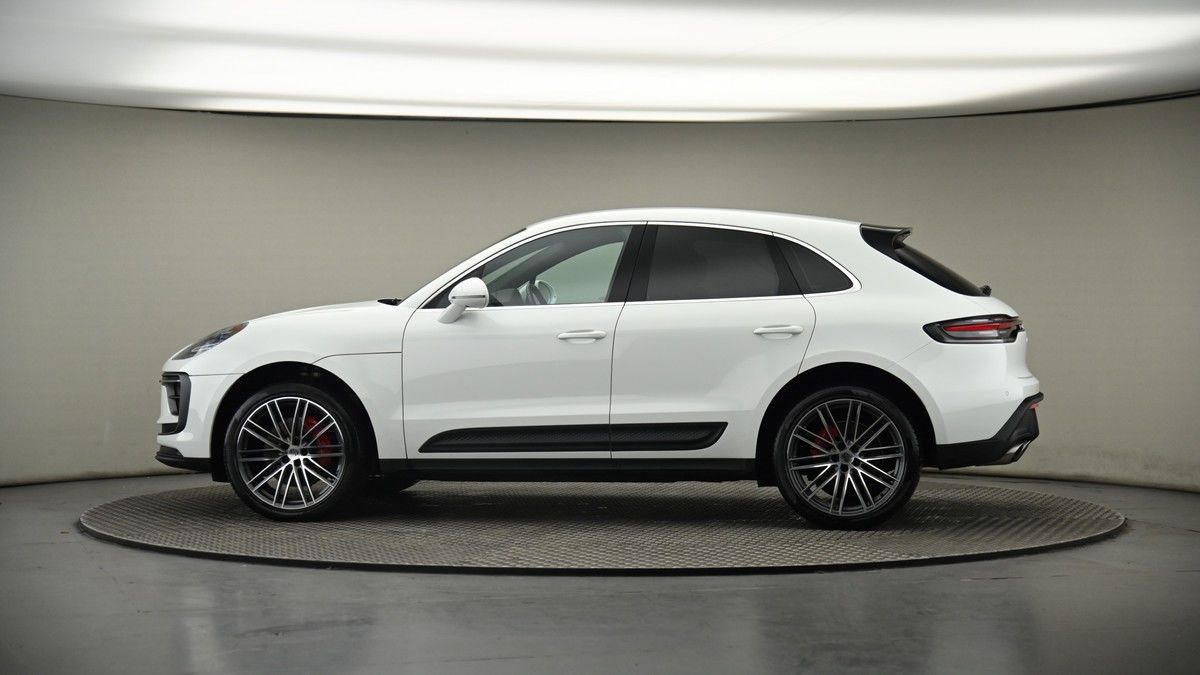 More views of Porsche Macan