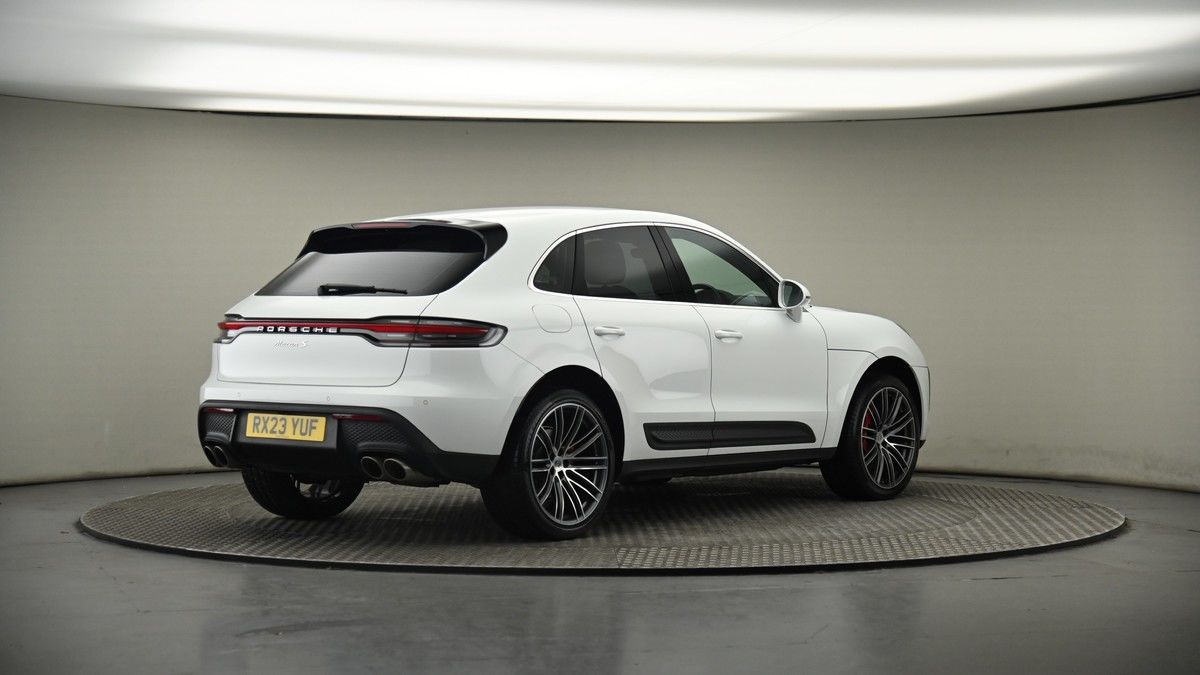 Porsche Macan Image 7