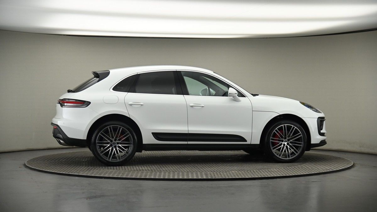 More views of Porsche Macan