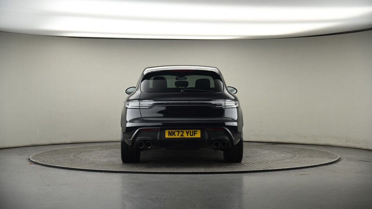 Porsche Macan Image 17