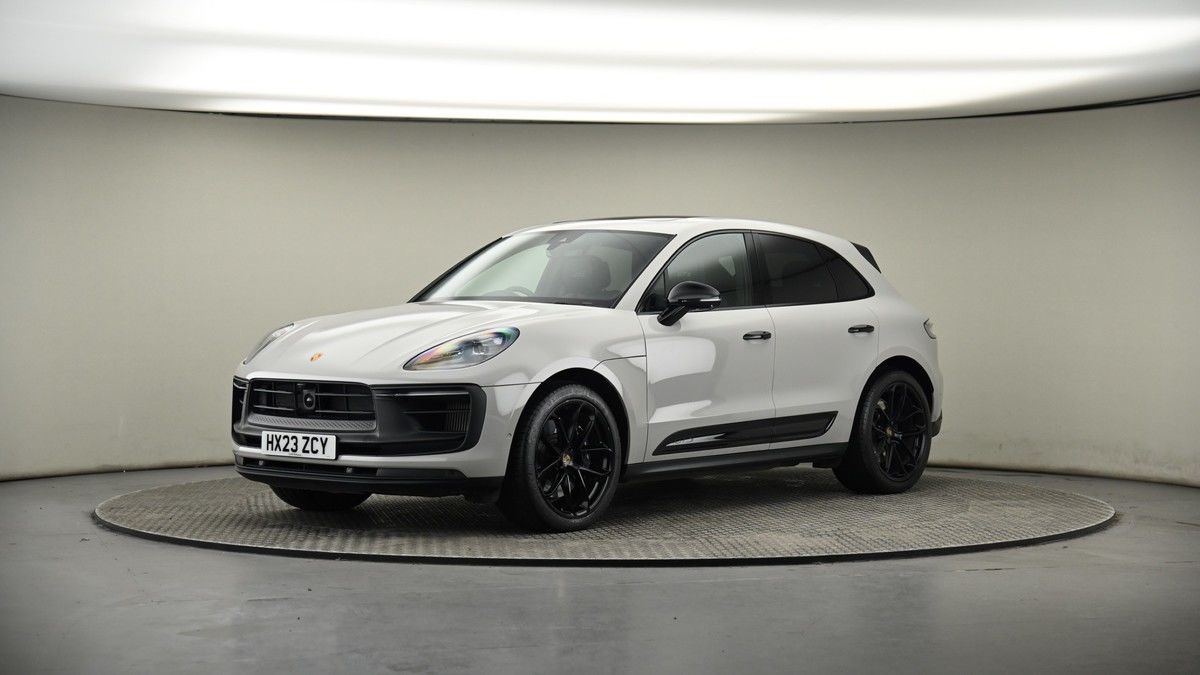 More views of Porsche Macan