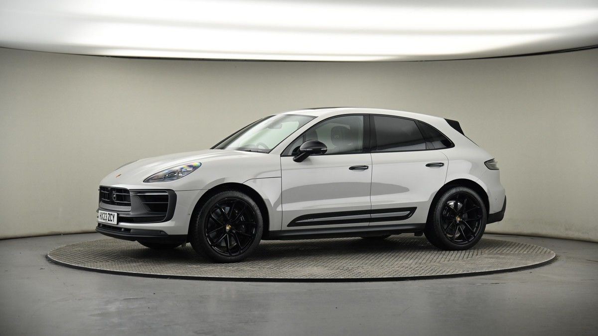 More views of Porsche Macan