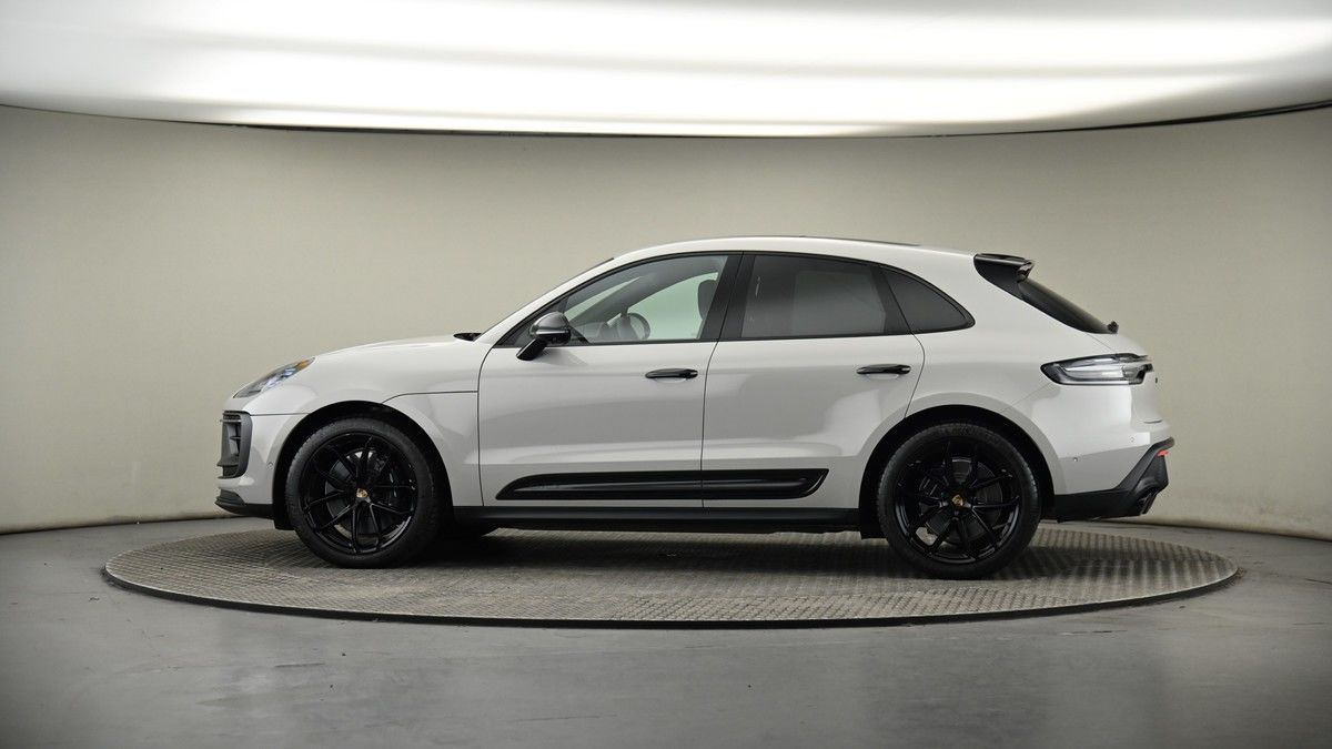 More views of Porsche Macan