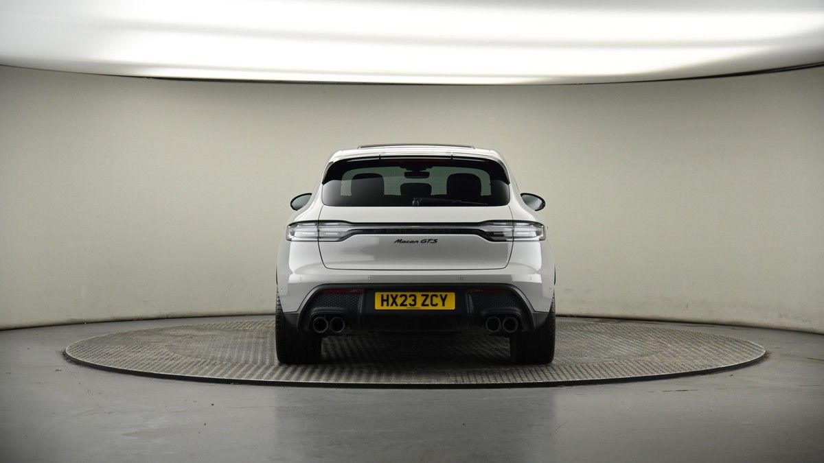 Porsche Macan Image 16