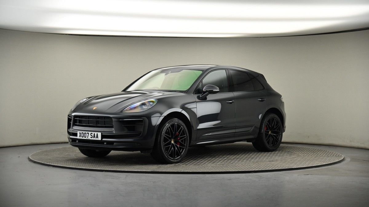 More views of Porsche Macan