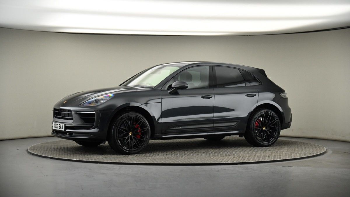 More views of Porsche Macan