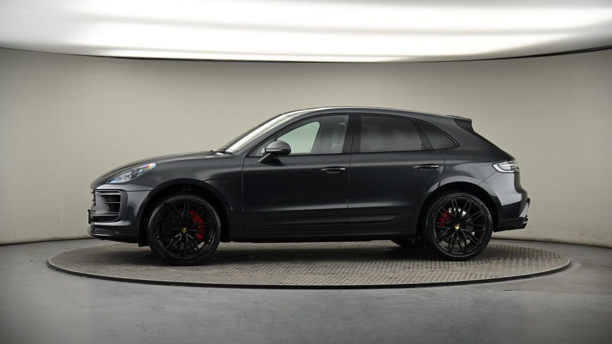 More views of Porsche Macan